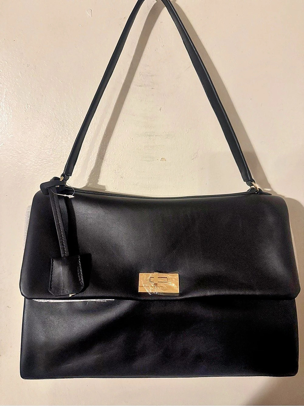 Ted Baker Kkamy Twist Lock Crinkled Leather Baguette Bag Black